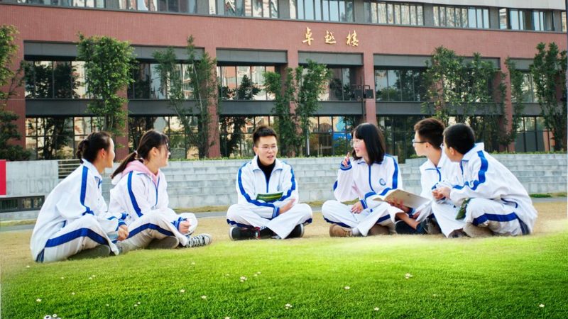 电子产品设计：如何进行价格对比分析**